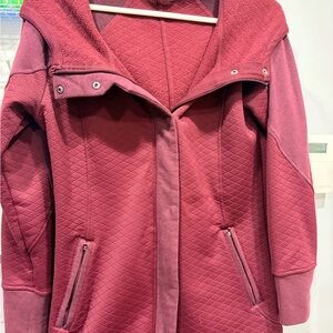 The North Face Women's Quilted Maroon Teddy Jacket